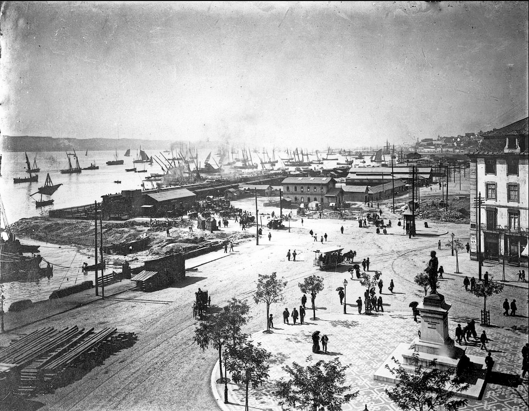 Panorâmica sobre o Cais do Sodré por volta de 1896