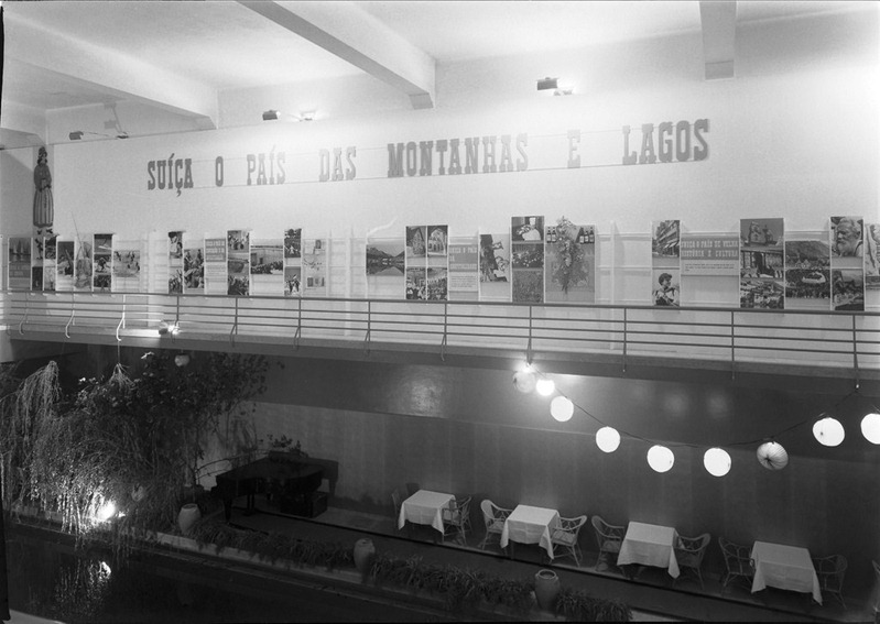 Restaurante instalado na piscina da AEIST durante a Exposição Suíça